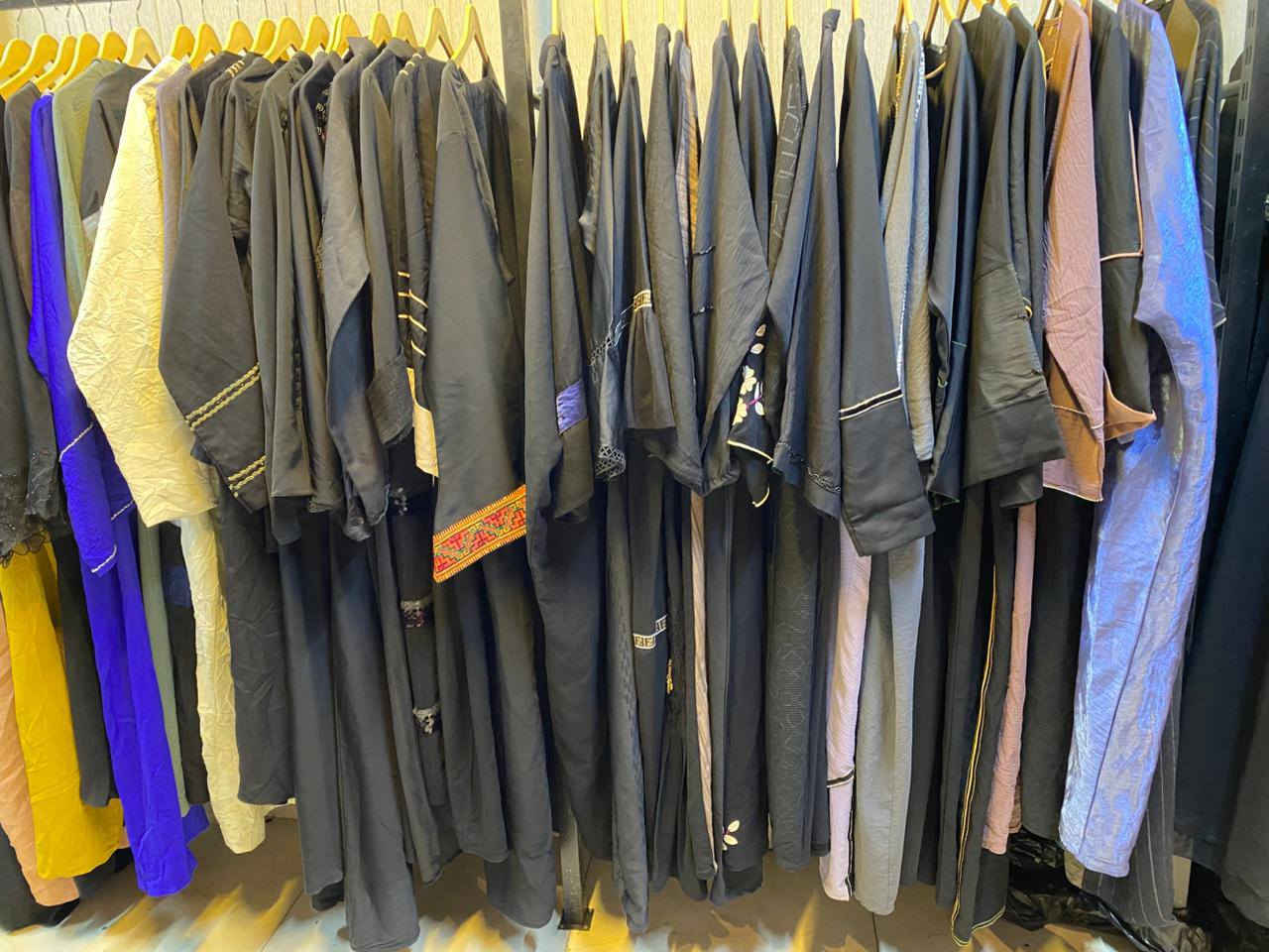 الكويتي 💯 
عبايه كويتي بشتات ودراعات 
بضاعه جديده🛫 مو تكولون ما كلت كل الهلا بيكم 🌷
ولاسعار ضيم💯 ..بعناد اليكول غالي 🔥


**إذا كنت صاحب هذا الإعلان وتريد حذفه لأي سبب، رجاءا أرسل رسالة إلى الدعم الفني**