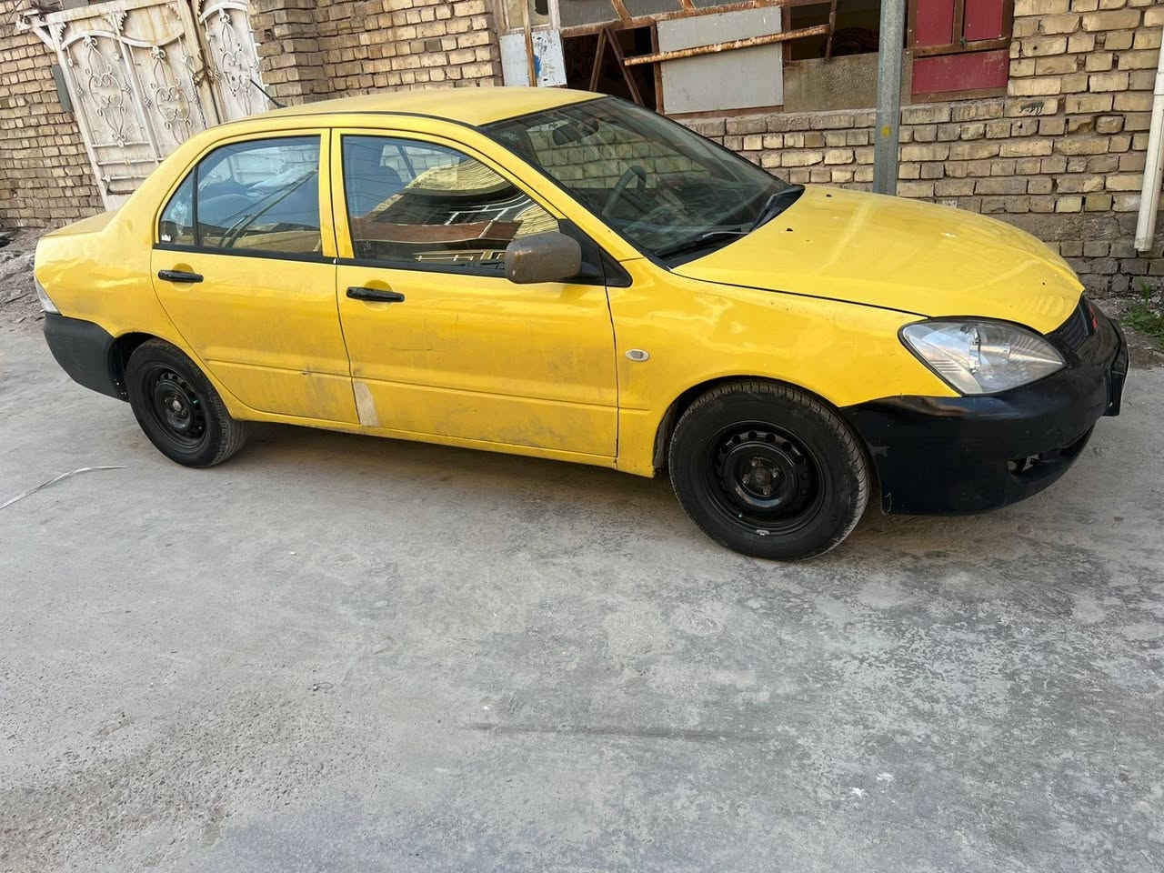 السلام عليكم لانسر موديل2010 للبيع السعر 72 السياره جاهزه مكانها بغداد ***********
