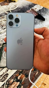 ايفون 13 برو ماكس • نضيف • شاشة مستبدلة