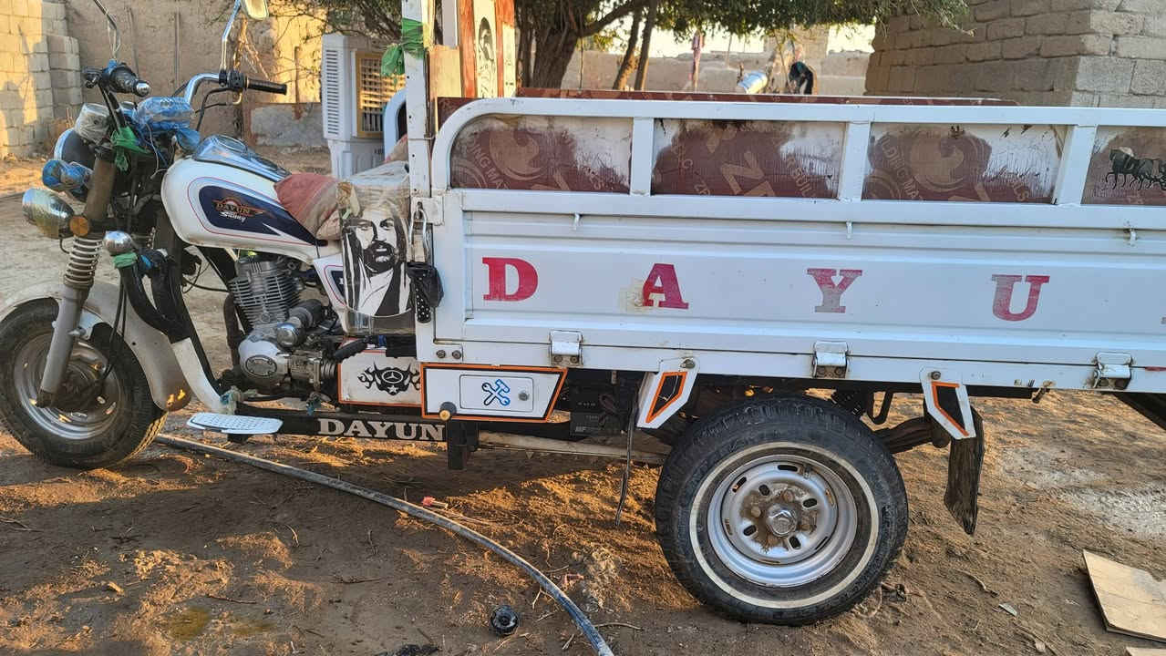 يا الله  ستوته  ديون 23للبيع السعر مليونين ونص  وبيه مجال للاستفسار  الاتصال على الرقم ***********
