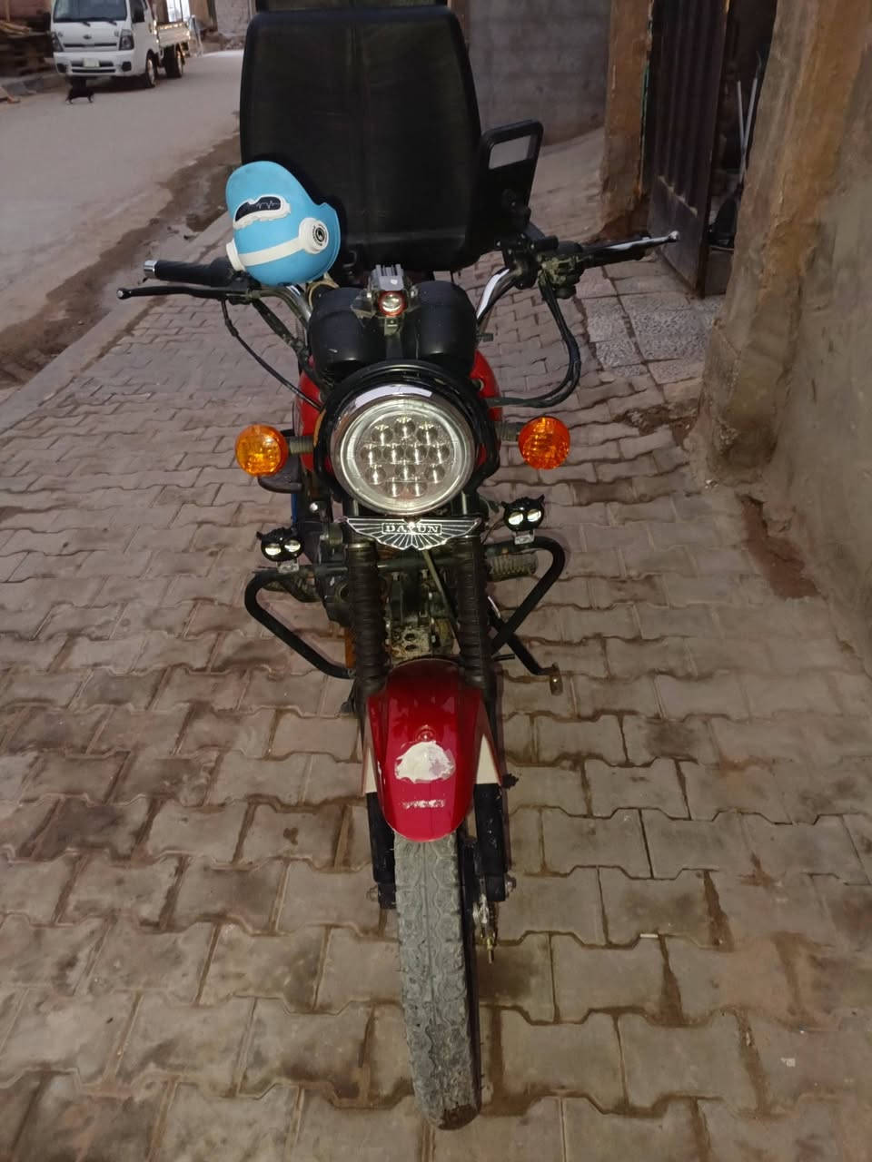 السلام عليكم للبيع دراجة دايون نفخ مديل 2020
دراجة نضيفة وخير من الله مكينة 200 
دراجة جانت بل حجز شهرين متروكة 
الدراجة رقم وسنوية كربلاء اصولي وتحويل ثاني يوم
الدراجة مابية اي نقص كهربايات كلة شغالة 
سعر الدراجة مليون و450 وبية مجال لشراي
البكان كربلاء 
انتصال على الرقم ***********
