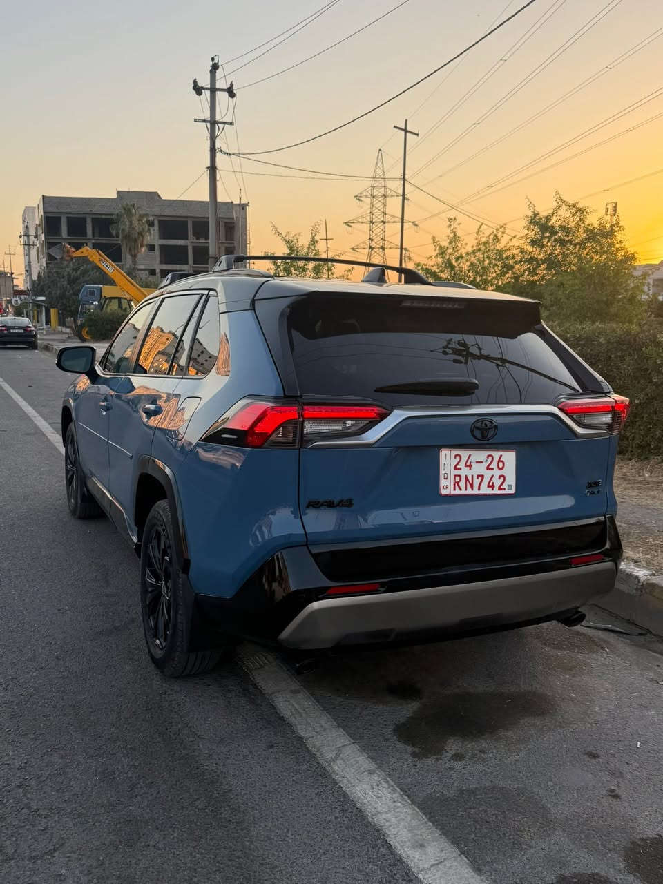 🚗 2025 TOYOTA RAV4 XSE
🛠️ الضرر: موضح في الصور
📏 عداد المسافة 2000 مايل (فعلي)
📋 حالة السيارة: تشتغل (Run and Drive)
🔧 حجم المحرك: 2.5 – 4 سلندر (هايبرد)
🔍 رقم الشاصي: JIM6RF V9$D580520

📍 موقع السياره : بغداد 
للستفسار الاتصال  7805196180


**إذا كنت صاحب هذا الإعلان وتريد حذفه لأي سبب، رجاءا أرسل رسالة إلى الدعم الفني**