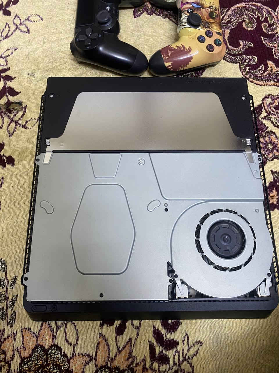 السلام عليكم بلي 4 سلم كلش نضيف وما مفتوح وجوستكات 2 و كارتونه و قاعده شحن و تبريد وبي لعبات بحساب سعره 235 وبي مجال بسيط مكاني بغداد


**إذا كنت صاحب هذا الإعلان وتريد حذفه لأي سبب، رجاءا أرسل رسالة إلى الدعم الفني**