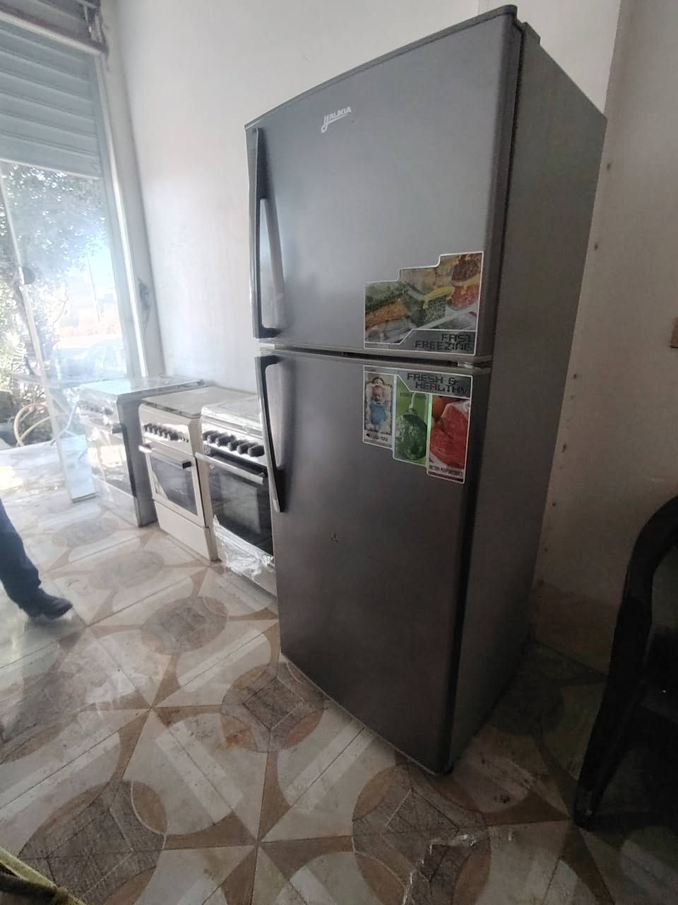 *********** ابو مراد الجواري واتساب 
*********** ابو رائد الجواري واتساب 
ثلاجه للبيع ثلاجه درجه اولى نوعيه اوكيا ثلاجه شرط نظافه فول نظافه 100% سعر 350 وبي مجال شرط مع ضمان اسبوع شرط وضع شركه عنوان موصل حي الانتصار شارع 60 معرض ابو رائد الطائي
