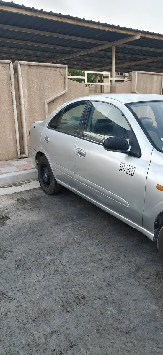 السلام عليكم
نيسان سني 2000 كير اوتو مكينة 1600 قبق اسود تبريد شغال
وجارده القماره والبنيد
 دوشمه جديده 
تحويل مباشر 
السعر : 50
كربلاء
للتواصل: ***********
