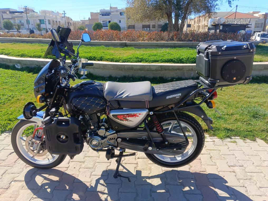 BOXER 200cc (2025) (0750 532 32 65) 
تاییە بۆ تاییە بەشەرت 
سەنەوی تازەییە 
تاییەکانی تازەییە 
رەنگی رەش 
کامل جوانکاری 
بەناوی خۆمە 
سعری ( ١٥ ) وەڕەقە 
0750 532 32 65 أربيل, العراق

