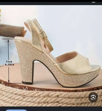 تخفيضات • ملابس • عروض