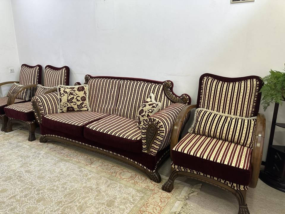 تاقمی  قەنەفە بۆ فرۆشتن ٣٠٠ هەزار سلێمانی ***********
