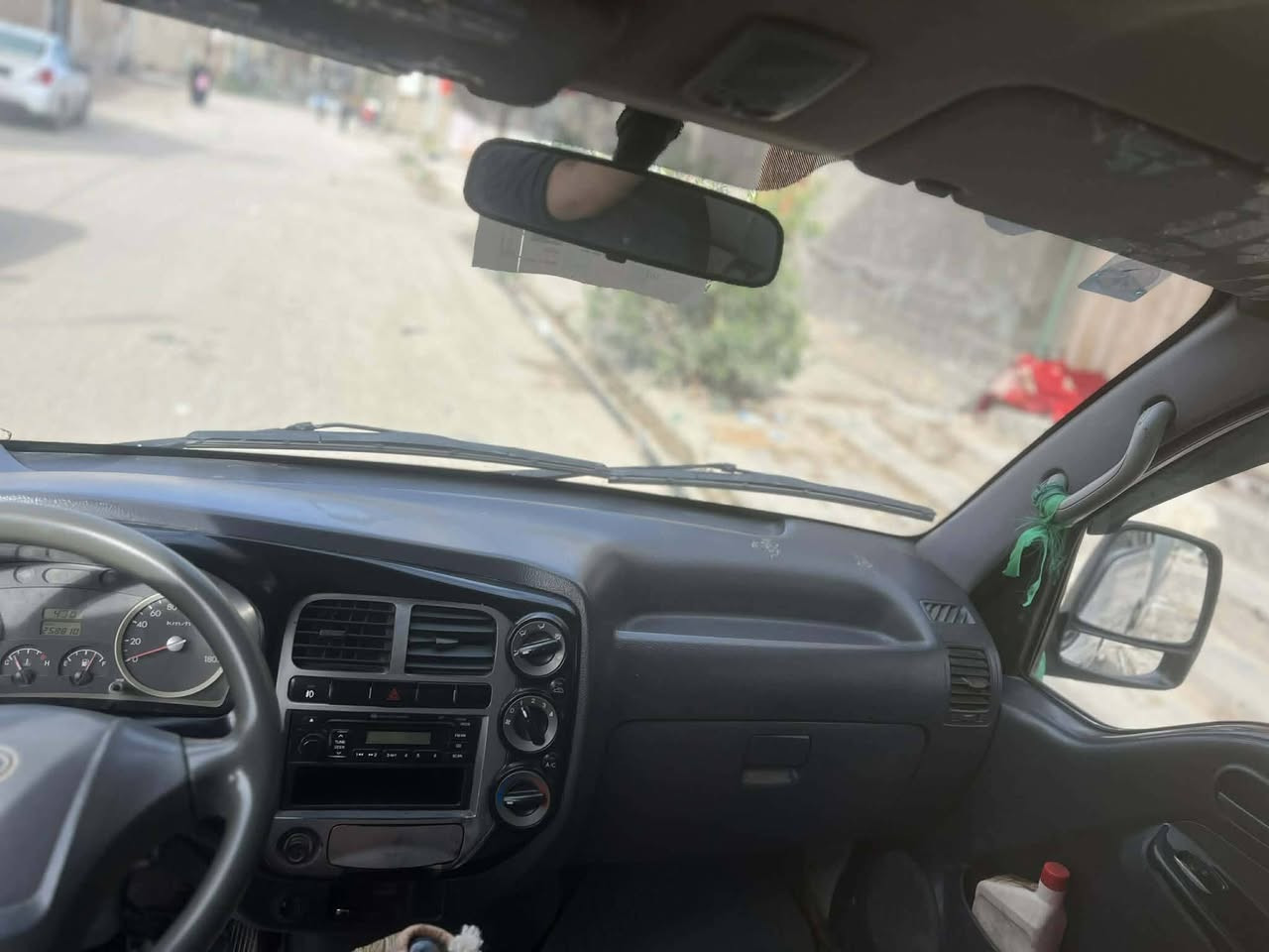 السلام عليكم اخوان كية بنكو موديل اا للبيع مال جناي مكينه وكير وشاصي ورقم شاصي مكفول مكاني السماوة رقم صاحب السيارة إني مكلف بلنشر ***********
