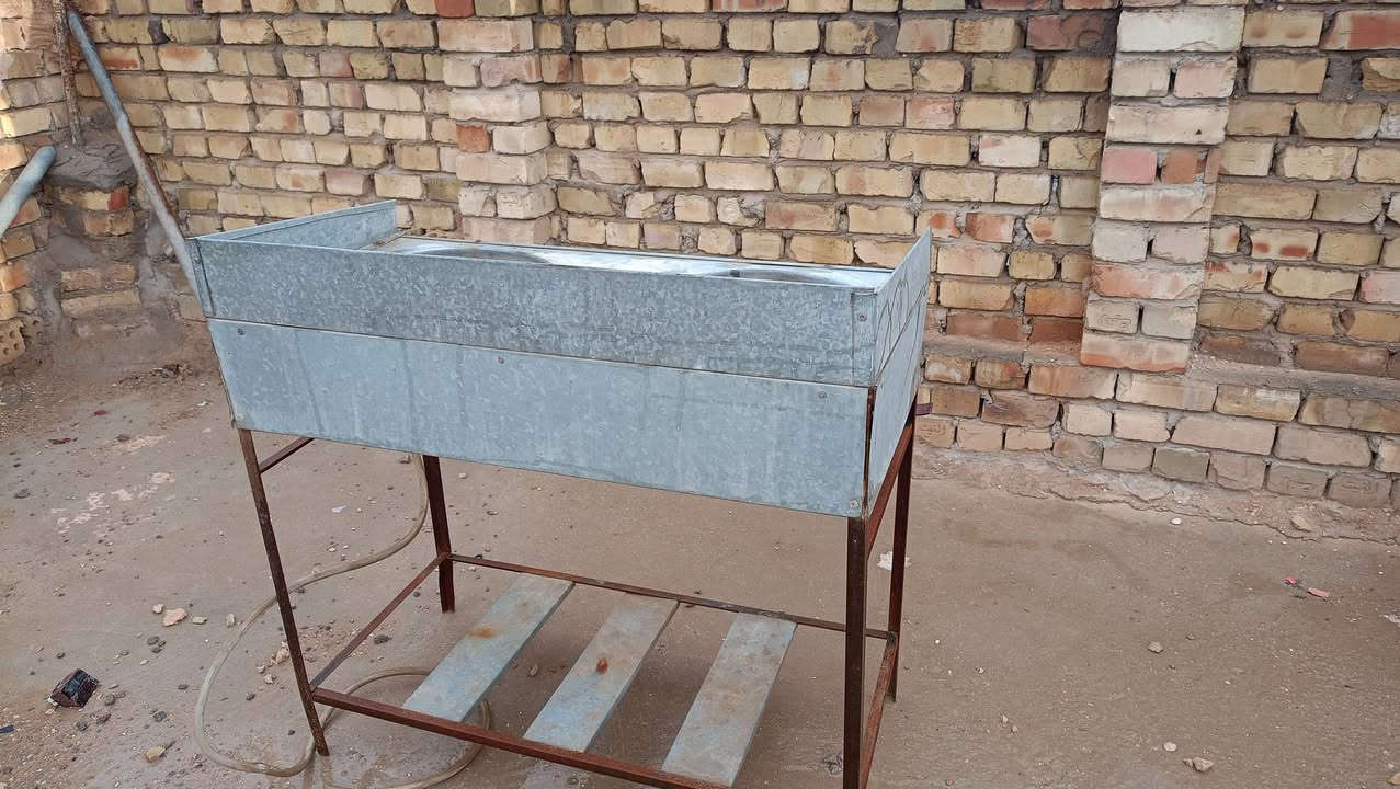 هاذ الطباخ للبيع مال مطاعم نضيف جدأ مثل متشوفون عينين الشراي يتصل علة هاذ الرقم  ***********
