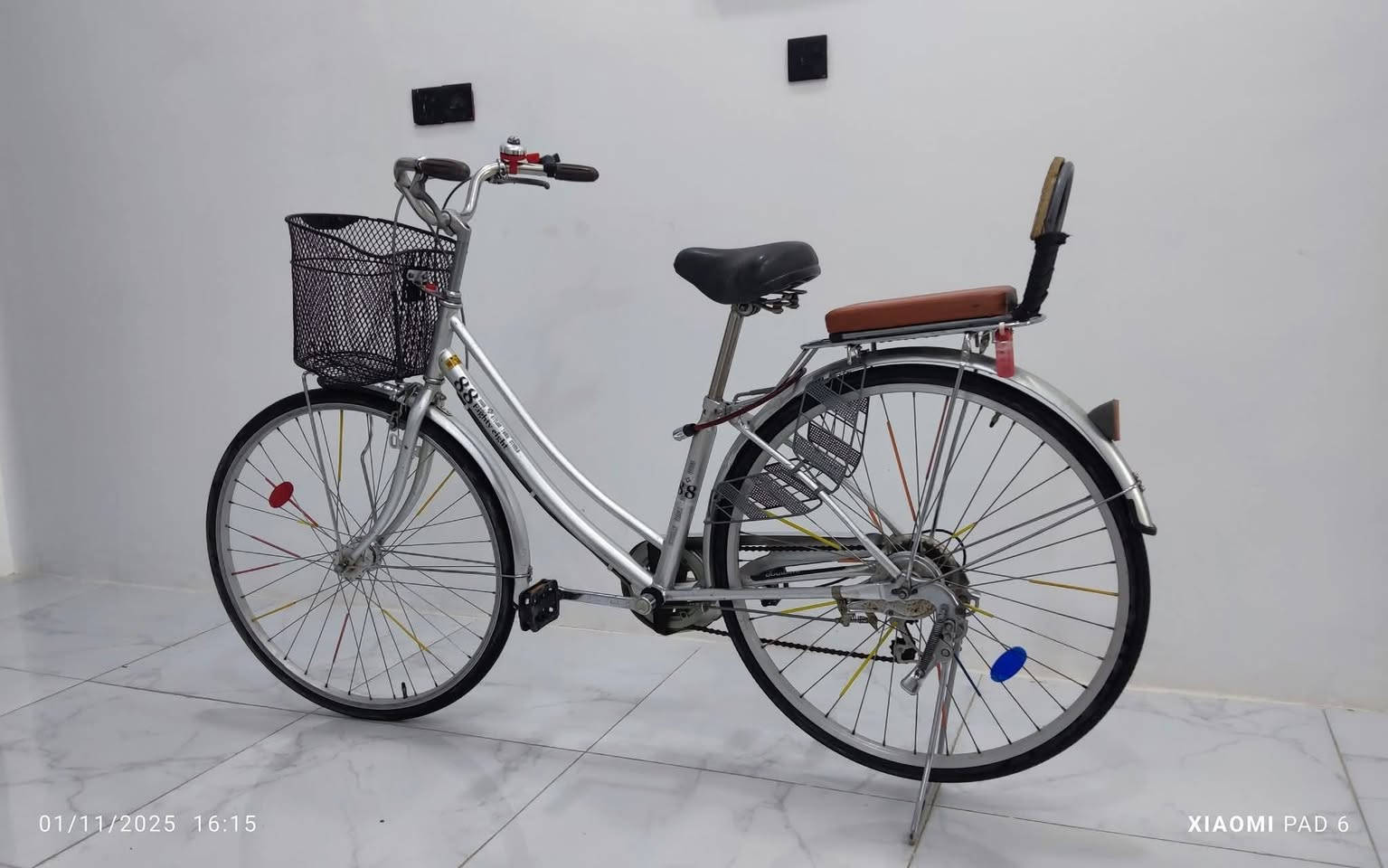 بايسكل الالمنيوم بل كالم  قياس 27
يجي بدون العكرب والجرس 
السعر : 95 وبيه مجال
الموقع : الكوت الخاجيه شارع 40 
للتواصل : ماسنجر


**إذا كنت صاحب هذا الإعلان وتريد حذفه لأي سبب، رجاءا أرسل رسالة إلى الدعم الفني**