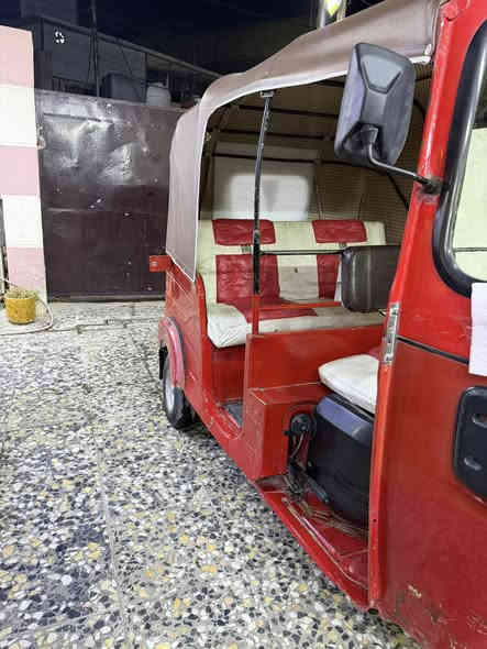 السلام عليكم تكتك موديل 2018 رقم وسنويه انكليزي شهر 12 مكينه بيه مال 20 اي نقص ما مابيه مكاني الكماليه رقمي *********** السعر 4500
