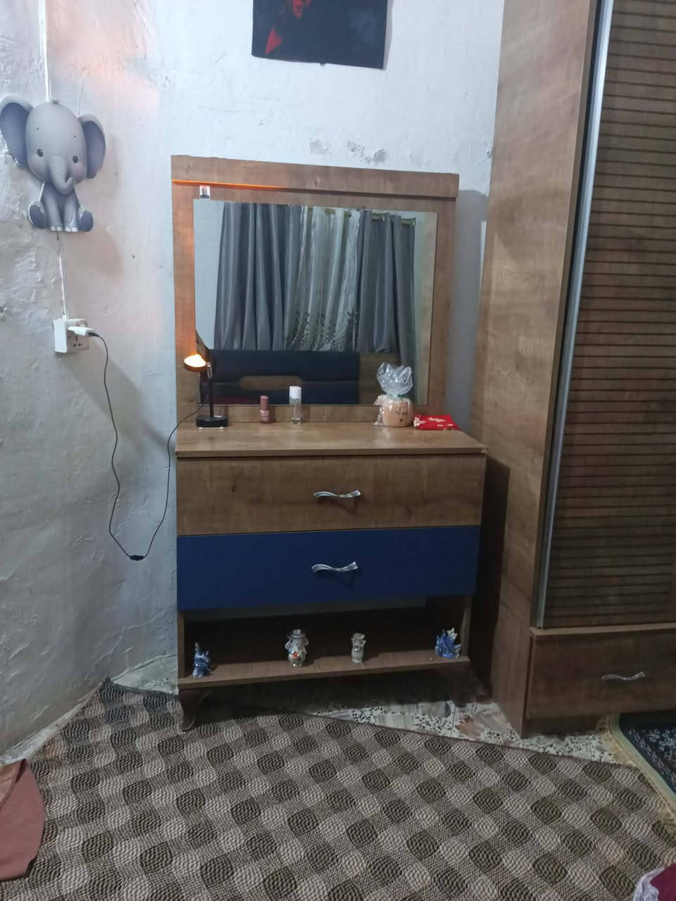 غرفه نوم 5قطع البيع مكاني بغداد رايدهه ب150 قفل الرقم ***********
