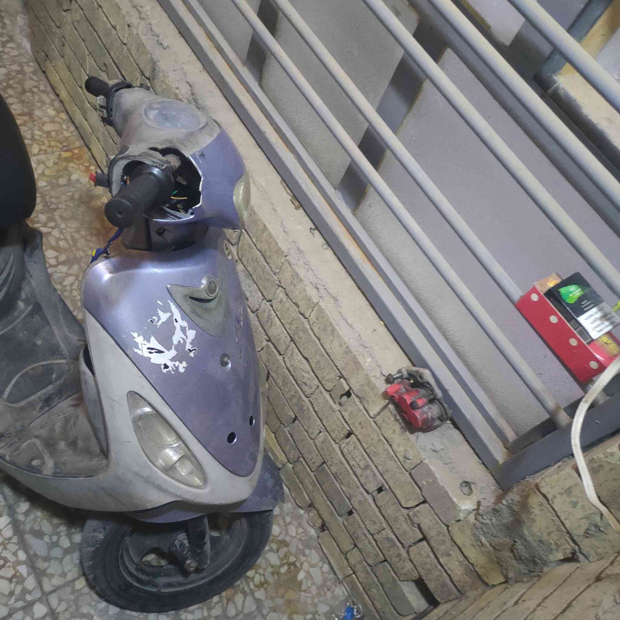 سلام عليكم دراجه ماكس للبيع بيهه نواقص شغاله نكره شراي يتصل وتساب ***********
