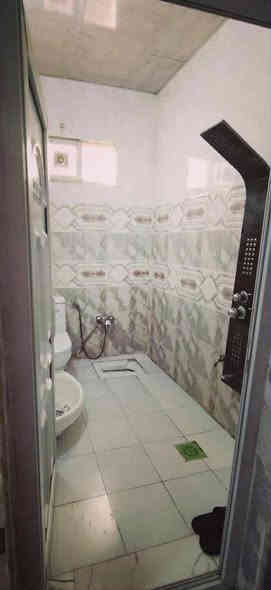 دار للبيع  150 م طابو زراعي  سند 25 اقرار محكمه 

الموقع شارع الصب مقابيل قريه الغدير عامود 327 يبعد عن الشارع 200 متر( قريب جداً عن الشارع)

يحتوي على غرفتين نوم كبار
صاله استقبال مطبخ
صحيات مكشوفه عدد 2
طابق الثاني مخزن

بناء جديد
درجه اولى طابوك جمهوري صب كونكريت اساس وسقف 

السعر 70 مليون وبي مجال

الاتصال على الرقم ***********
