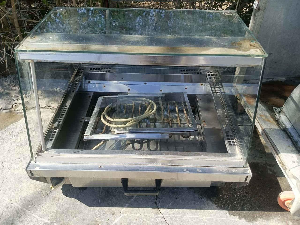 سلام عليكم إخوان غراض للبيع قيم وخذه خلاطات بدون طوسهن كل شلالات


**إذا كنت صاحب هذا الإعلان وتريد حذفه لأي سبب، رجاءا أرسل رسالة إلى الدعم الفني**