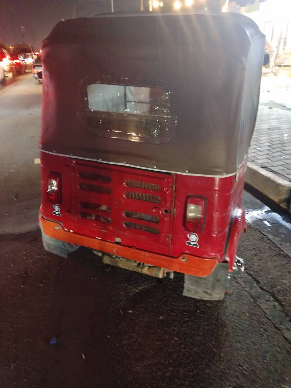 تكتك للبيع 2017 شهر11مكينة شرط لاتنقيص ولاتبخير كهربيات شغالة اوراق السعر 2500بيها مجال حك الجية ***********
