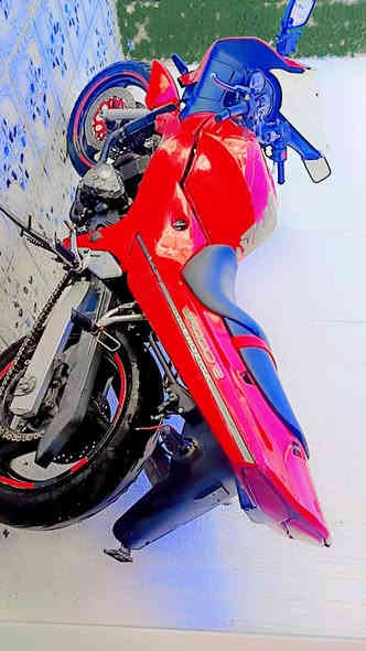 سلام عليكم دراجه ساسزوكي قرش ميكنه 400كام شفتات ٤ حساسات صالنصا رياضي كفرات موجوده اني شايله دراجه جاهزه نركه جيب فيتر وتعال نضيفه السعر ١٧ ورقه 
هاذه رقمي ***********
