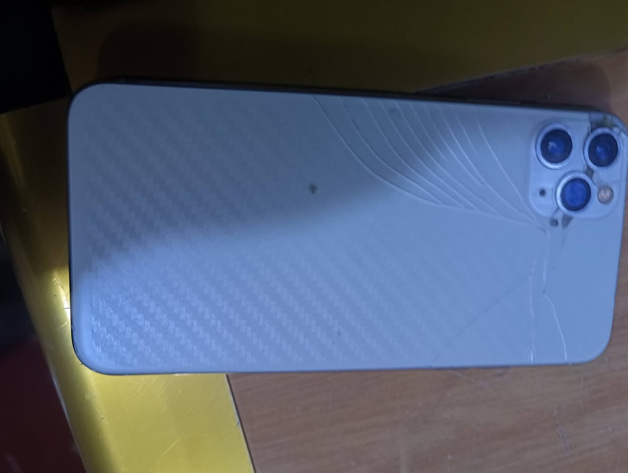 سلام عليكم مبايل ايفون 11 برو ماكس مبدل شاشه عاديه ولضهر مثل ما موضحه بل صوره مسكور ولبطاريه معلايه من 75 لل 88 سعره 250 وبي مجال قليل المو شراي لا يكسر بل سعر


**إذا كنت صاحب هذا الإعلان وتريد حذفه لأي سبب، رجاءا أرسل رسالة إلى الدعم الفني**