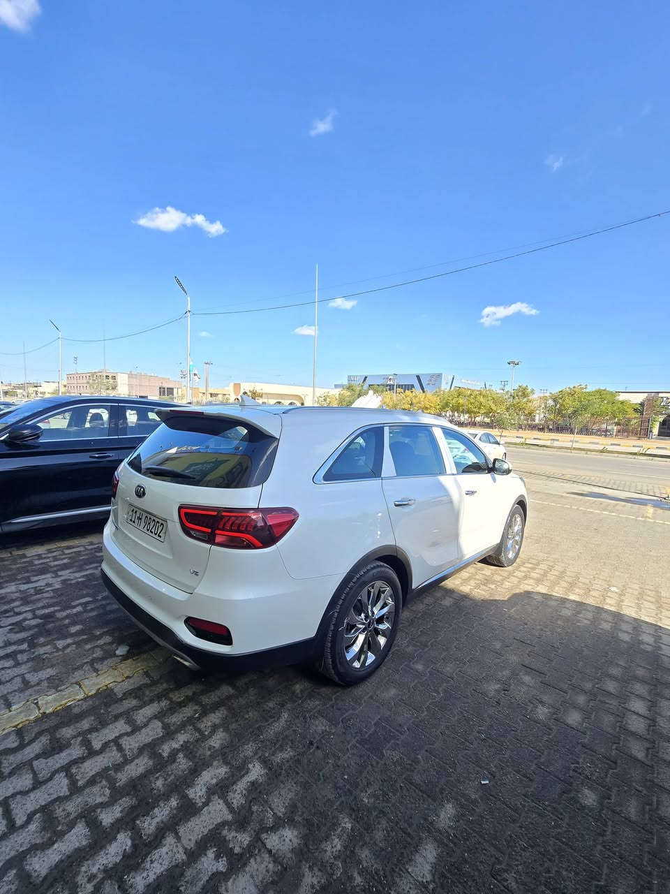 للبيع كيا سورنتو ٢٠٢٠ رقم بغداد انكليزي ٦ سلندر  مكفوله من ضربه وصبغ وتبديل مكينه وكير على وضع الشركه  ماشيه ٧٦ الف سعرها ٢٥٥ وبيها مجال بسيط النجف الاشرف اتصال ***********
