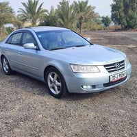 سوناتا ٢٠٠٨ • ٦ سلندر • فتحة سقف