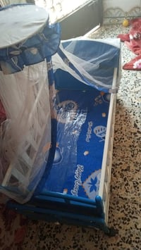 سرير اطفال • دوشك • مستخدم سبوع