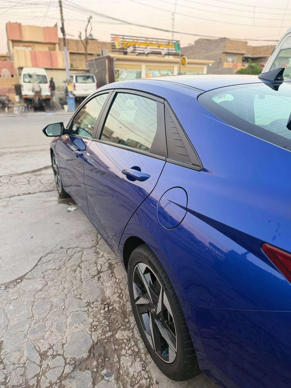 السلام عليكم هونداي النترا مويديل 2023 أمريكي فول مواصفات ما عدة الفتحة السيارة زيرو وكفالة عامة ماشية 25 الف فقط السيارة كلين السيارة بدون حادث عدة شبر بل قبق مال جنطة وراجع بارد بدون صبغ وبدون اي شي السيارة اي نقط ما بيه ونضية وجديدة كلش لون السارة چويتي عليه لايت زنون ونارة داخليه LED سعر السيارة 175 وبيهة مجال حگ الجية
عنوان السارة بغداد 
الهاتف / *********** 
واتساب فقط / ***********
