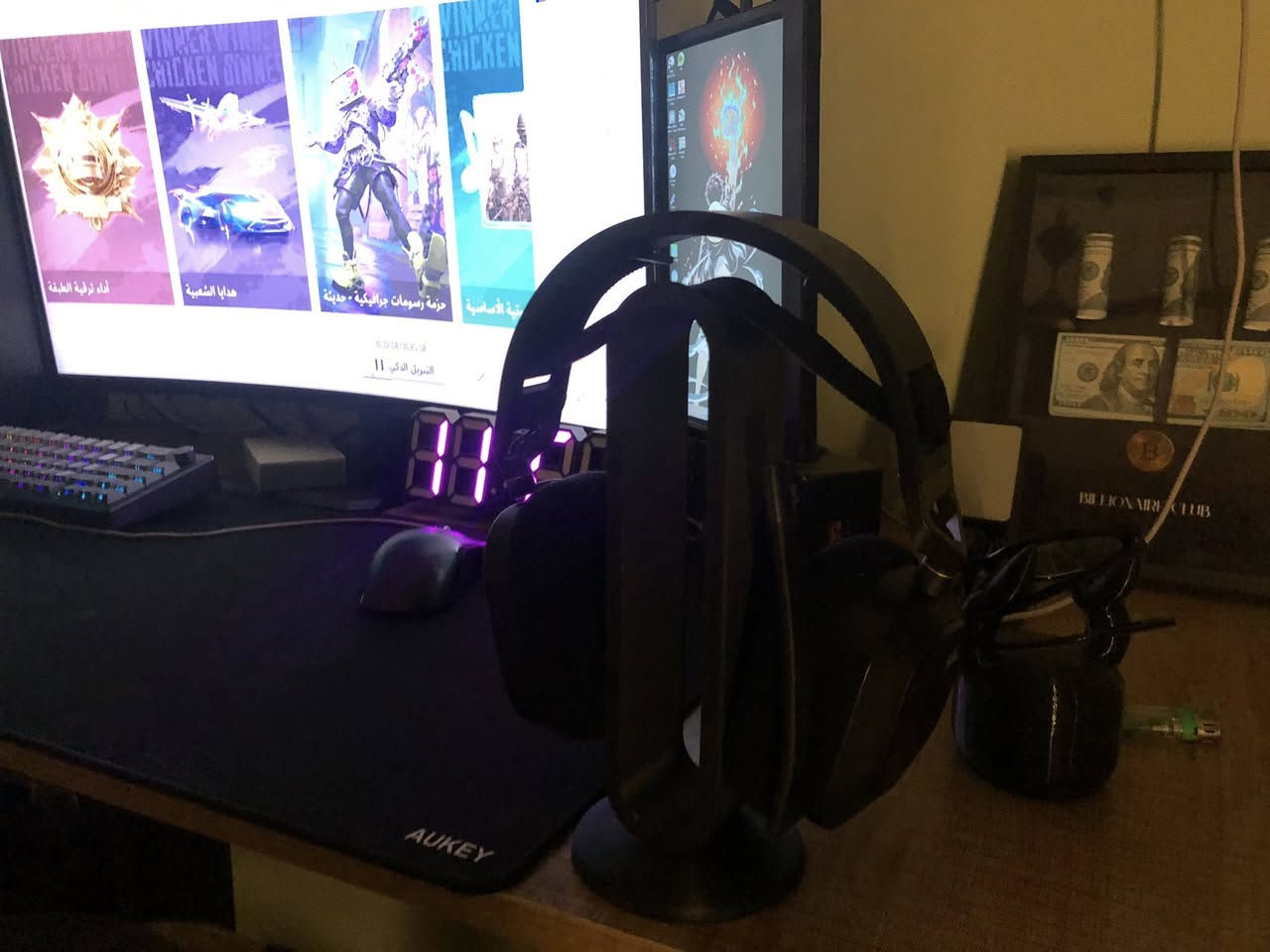 السلام عليكم                               سيت اب كامل للبيع
كل القطع داخل الضمان بعدهن 
شهر /10/2025
يو بي اس داخل الضمان 1Kرايزنك 
سماعه كورسر ماوس اتاك شارك كيبورد ميكانيكي حجم 60 السيت اب كمل بملحقاته السعر خاص 
***********بغداد مدينت الصدر
