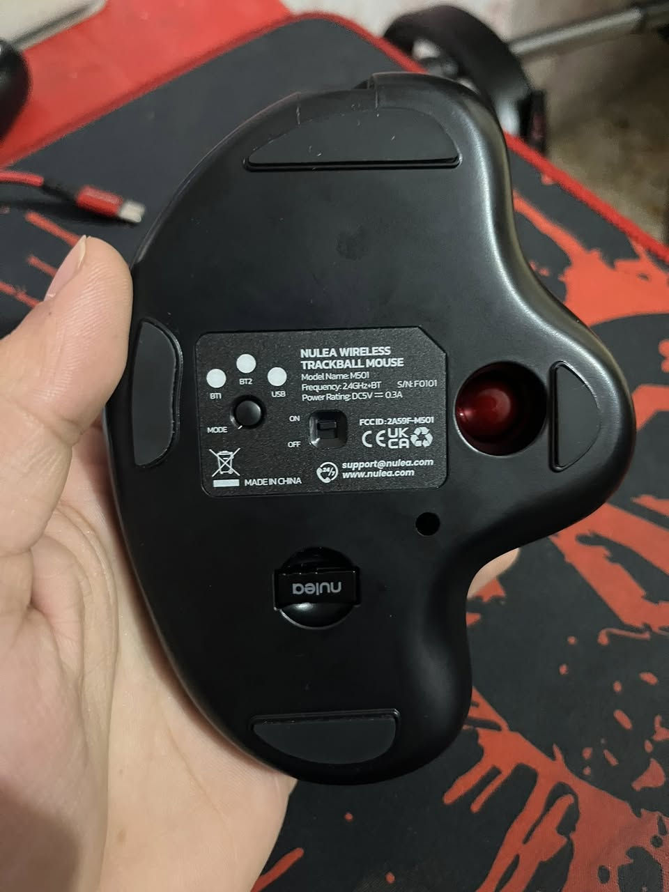 سلام عليكم ماوس بهاذ الشكل يشتغل عن طريق USB شحن وكيبل يشتغل ونضافه ١٠٠٪؜ الله شاهد سعره ٢٥ رقمي ***********
