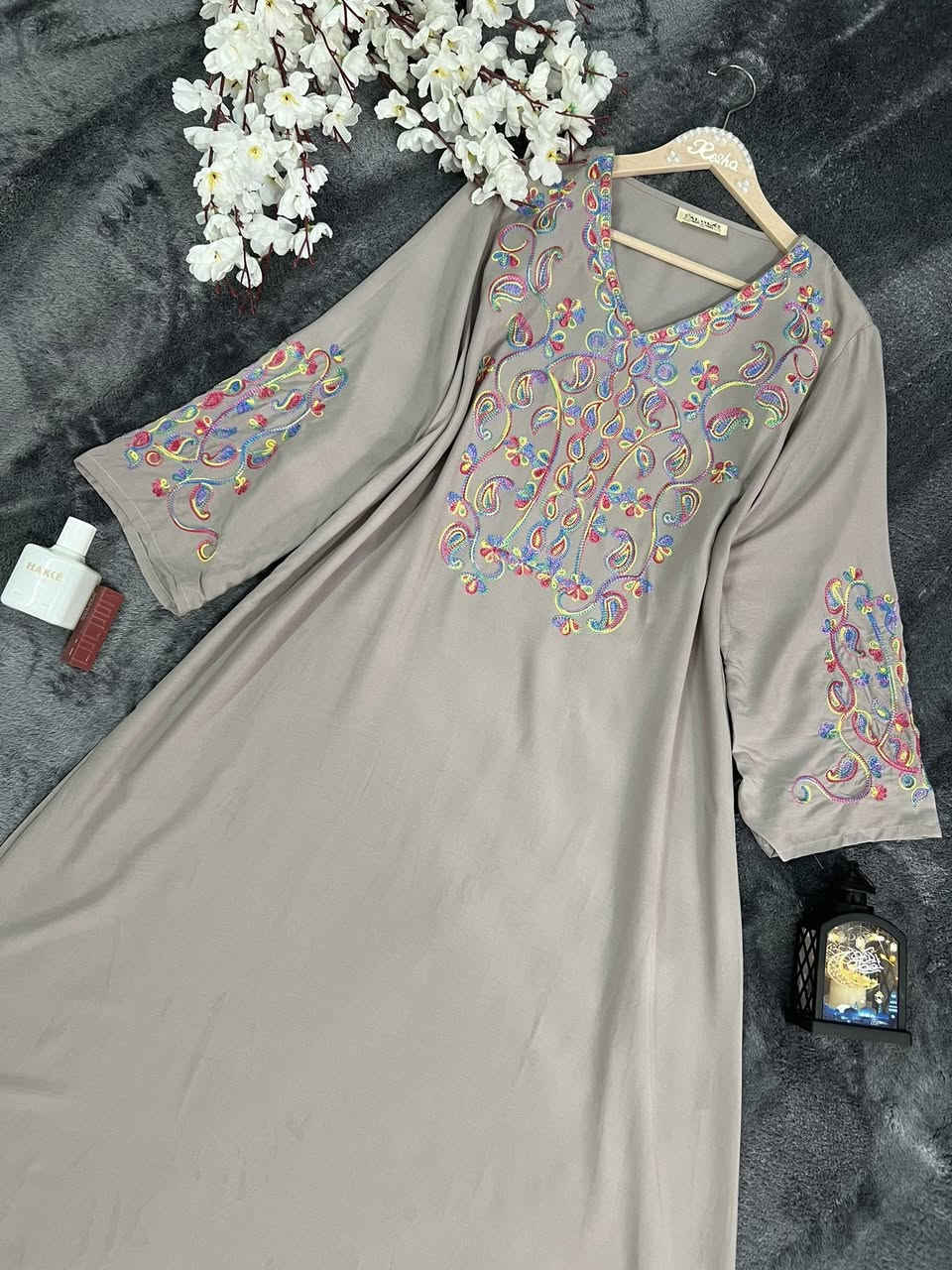 سعر 12,750
قماش كشمير اصلي درجة أولى طول كامل ♥️
كلة تطريز


**إذا كنت صاحب هذا الإعلان وتريد حذفه لأي سبب، رجاءا أرسل رسالة إلى الدعم الفني**