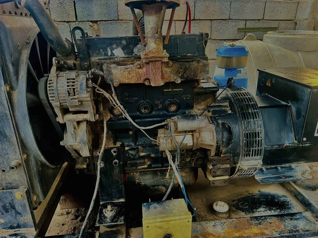 للبيع مولد يانمر ياباني مستعمل شيء قليل KV33
مولّده ستامفورد 
3*3 سنگل مكفول كفاله عامل شرط ع تشغيل والتحميل💡
السعر 23$
وبي مجال 
للاستفسار الاتصال ع الرقم
***********
