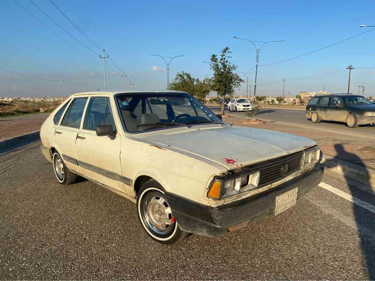 برازيلي 1987
سياره 5 گير محرك جيته 2000 
مشروع وطني باسمي كوبون بانزين بي 
سنويه لل 2027/10 ثاني يوم باسمك 
لايتات جديد كهربائيات شغاله سياره نگره سلف 
ترايك وين ناتريد تروح بي شرط 
صبغ بلادي مابي اي ضربه قويه صدر امامي نص عمر 
العربانه خلفي  مابي اي شي لوي و دبلات جديد 
(سعر 25 $) بي مجال  مكان سياره كركوك رحيماوه 
شراي خابرني رقم او واتساب *********** كركوك, العراق
