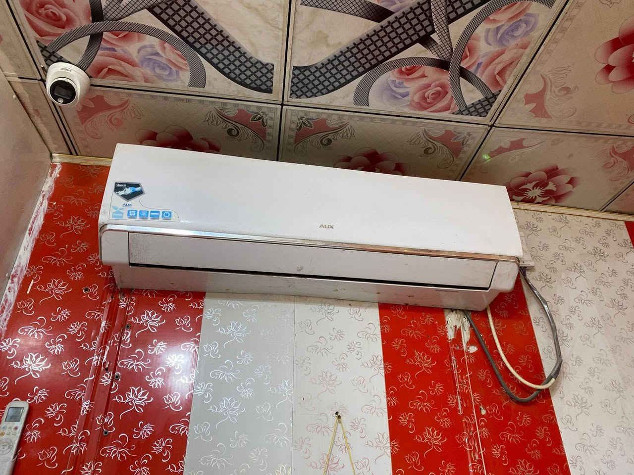 السلام عليكم
مطعم للبيع
ناصريه شارع مستشفئ القلب بالقرب من مجمع ابو زينب 
مطعم شغال خير من الله سبب للبيع عندي سفر
مع كافه الملحقات معا جهاز توصيل. المطعم مفتوح من 2020
للاتصال ولاستفسار ..
***********
