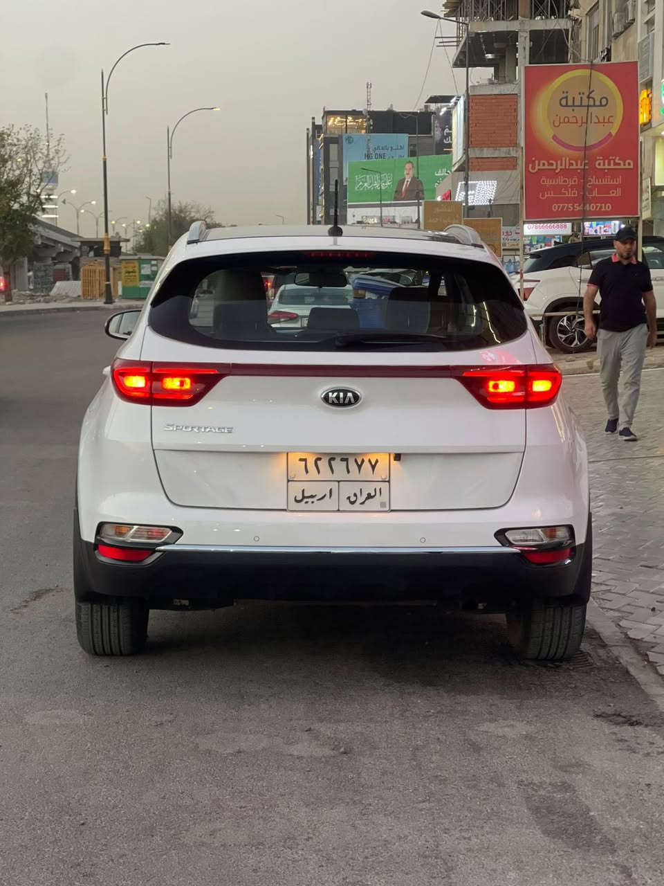 كيا سبورتج 2021 خليجي
السلام عليكم
للبيع فقط 
كيا سبورتج خليجي 2021 
كفالة عامة ✅
رقم اربيل تحويل ثاني يوم 
مكينه 2000 دوش 
ماشيه 95 km
السياره جاهزه لآخر حبه  وكلشي مكفول بيها ✅
بانوراما ✨
تبريد قطعتين ✨
فول تحكم ستيرن✨
حساسات امامي وخلفي ✨
كشاف نهاري ✨
مانع انزلاق ✨
كروس سرعة وتحديد مسار ✨
حساسات بل اطارات ✨
شاشة اعطال ✨
اشاير بلمري ✨
شاشة وكاميرا ✨
ويل كب ✨
السعر ١٩٨ 🔒 قفل وماكو  هيج سعر على هاي النظافه 
مكانها بغداد السيديه 
*********** 
التواصل عبر الرقم اتصال + واتساب
