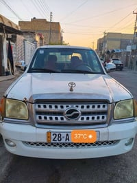 نجف • سيارة • تفاصيل قليلة
