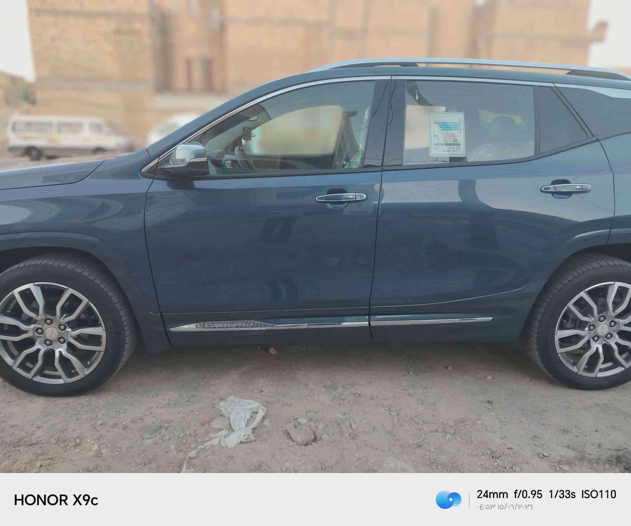 السلام عليكم ورحمة الله وبركاته 
جيمس تيرين دينالي 2024 (GMC Terrain Denali) وارد أمريكي 
 * **الفئة:Denali (فول مواصفات، أعلى فئة).
 * **الموديل:2024.
 * **العداد: 99 كيلومتر قابل للزيادة 
 * **المحرك: 1.5L تيربو / دفع رباعي مستمر (AWD).
 * **الرقم:** مرقمة أربيل 
 * **اللون: نيللي مميز
 * **المواصفات:بصمة، شاشة وكاميرا، كراسي جلد بيج (تدفئة وتبريد)، رادارات كاملة، صندوق كهربائي (جك).
 **الضرر: حادث خلفي فقط (تصليح درجة أولى نظيف جداً)، ايرباك سليم، دواخل وشواصي أمامية بشرط الفحص 100%. صور الحادث مرفقه 
**السعر المطلوب: 215 ورقة ($21,500) قابل للتفاوض 
**مكان التواجد: محافظة ميسان 
**للتواصل واتساب ***********

