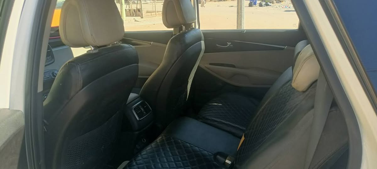 سيارة سورنتوا 17 خليجي ابيض 6 سلندر 7 راكب فول عدا الفتحة رقم بغداد باسمي بيه بارد وصبغ بالجاملغ الخلفي عكس السائق
مكاني كربلاء 225 وبيه مجال


**إذا كنت صاحب هذا الإعلان وتريد حذفه لأي سبب، رجاءا أرسل رسالة إلى الدعم الفني**