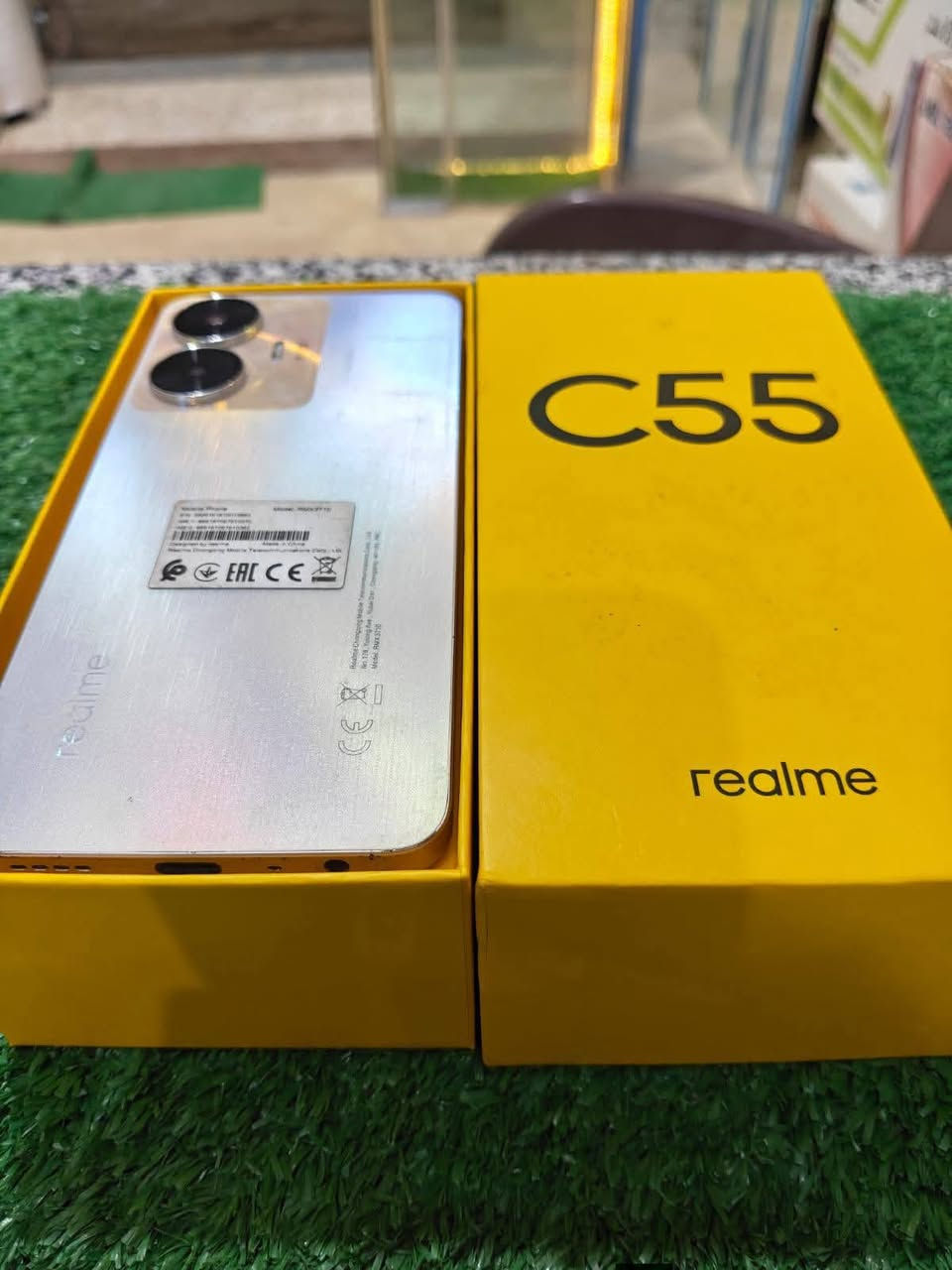 ‏الشاشة6.72 بوصة - 90 هرتز - IPS LCDالذاكرة64 أو 128 أو 256 جيجابايتالرام4 أو 6 أو 8 جيجابايتالكاميرا64 + 2 ميجابكسلالمعالجMediatek Helio G88البطارية والشحن السريع5000 مللي أمبير - 33 واط. السعر 130يوجد خدمة توصيل لجميع المحافظات العراق


**إذا كنت صاحب هذا الإعلان وتريد حذفه لأي سبب، رجاءا أرسل رسالة إلى الدعم الفني**