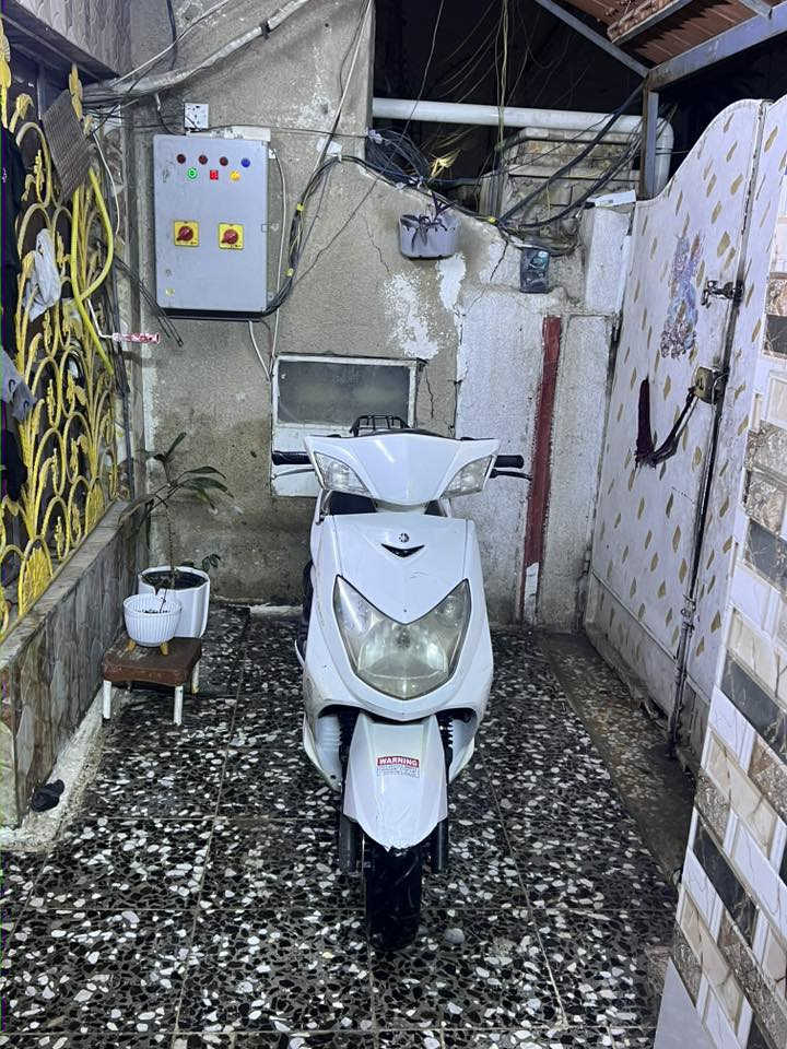 دراجة سكنس فحل
مكينه برغي مامفتوح
كهربائيات شغالها كلهن كفرات بلاديه
دراجة كلشي مابيها نقص تجي تعجبك يلا تاخذها 
مكاني بغداد حي اور 
السعر 600 وبيها مجال 
*********** متواجد فقط واتساب
