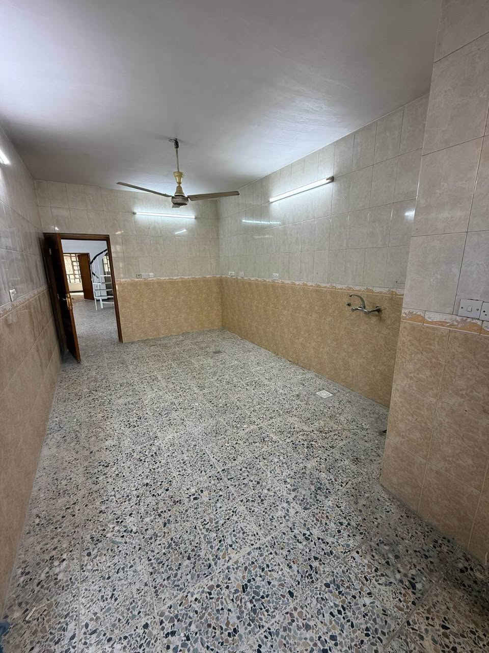 تحية طيبة

شقق مؤثثة وفارغة للإيجار 

(عوائل - موظفين - مغتربين - شركات - مكاتب تجارية)

العناوين :

١- الكرادة داخل - شارع محطة وقود ابو اقلام(عوائل)

٢- الكرادة داخل - الشارع العرضاني (عوائل)

٣- الكرادة - پارك السعدون (عوائل)

٤- الكرادة داخل - شارع شركة الطيف (شركات)

٥- الكرادة خارج - مربع الوردة ماركت (شركات)

للاستفسار عن معلومات اكثر يرجى الاتصال على الأرقام التالية :

***********

***********

العادل للاستثمار والتطوير العقاري Adapazarı, Sakarya
