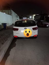 سورنتو موديل 2017  رقم بغداد مكفوله   7راكب محرك 3300  ماشيه 108  رقم ...