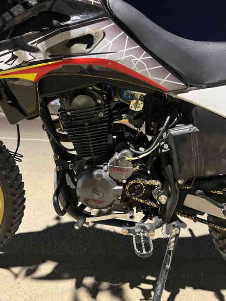 سلام عليكم قفاز للبيع 2024 نضافه فول اخو الجديد محرك 300CRX السعر 750 قفل إذا يريده يجي خاص او الرقم ***********
