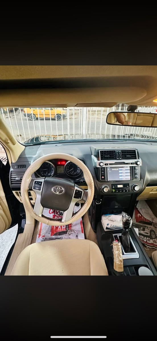 السلام عليكم
برادو 2014 txl 
6 سلندر ماشيه ١٨٥  وقابل للزياده 
فول مواصفات عدى الهوك والدبل خزان 
بيها ٣ قطع بارد ضررهم بسيط جدا وايضاً موجوده صور الضرر والتصليح  
العنوان بغداد / المدائن 
السعر 30 الف دولار 
***********/شريحه /واتساب
