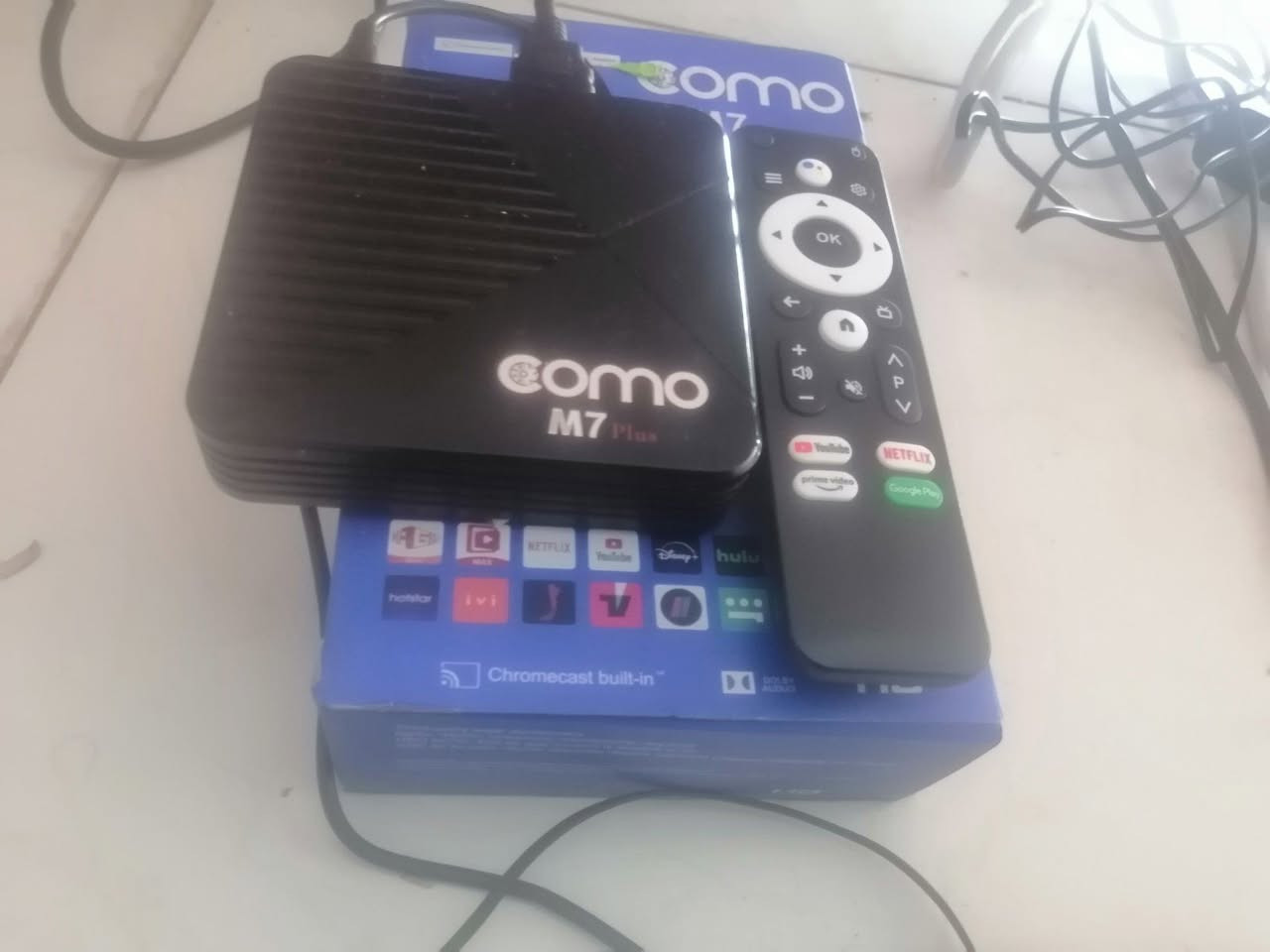 السلام عليكم عندي جهاز ستلايت نوعيه  Como M7 مشفر يشتغل بدون صحن على النت قنوات العراقيه والعربيه وقنوات Ben sport الجهاز كامل مع ملحقاته شرط الجهاز جديد السعر ٤٥ الف الاتصال على الرقم *********** او مراسله الصفحه
