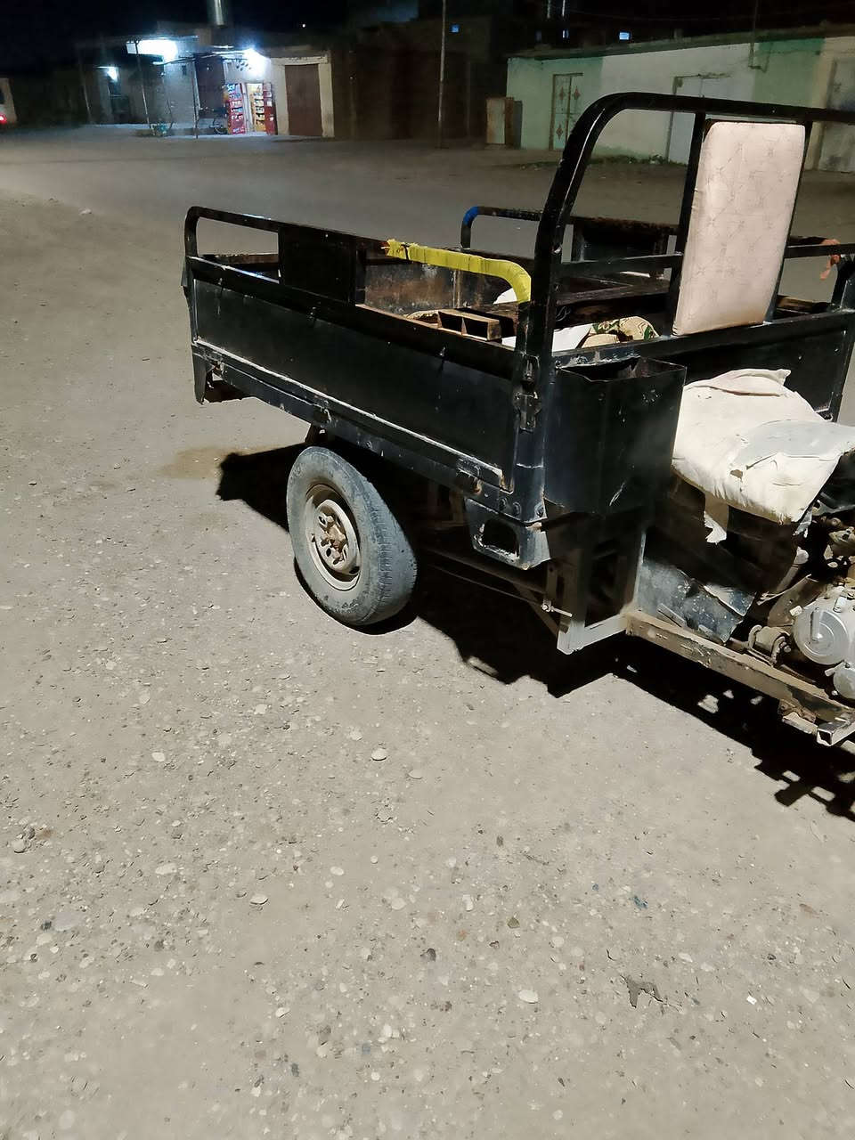 السلام عليكم.    ستوته للبيع محرك نظيف لا صرف ولا تبخير للاستفسار الاتصال على الرقم ***********0
