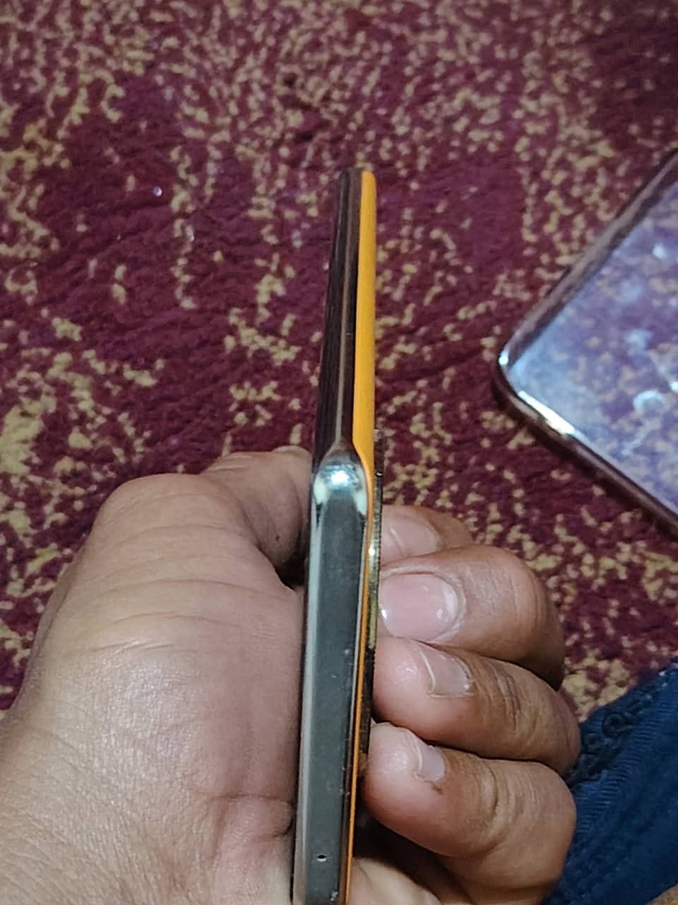 سلام عليكم مبايل هنراكس9رام12×8 للبيع الذاكره  256سعر275بي مجال قليل ***********
