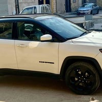 جيب كومباس 19 تو كلر ماشيه 52 ميل حادثها بسيط  رقم إنكليزي بغداد باسمي...