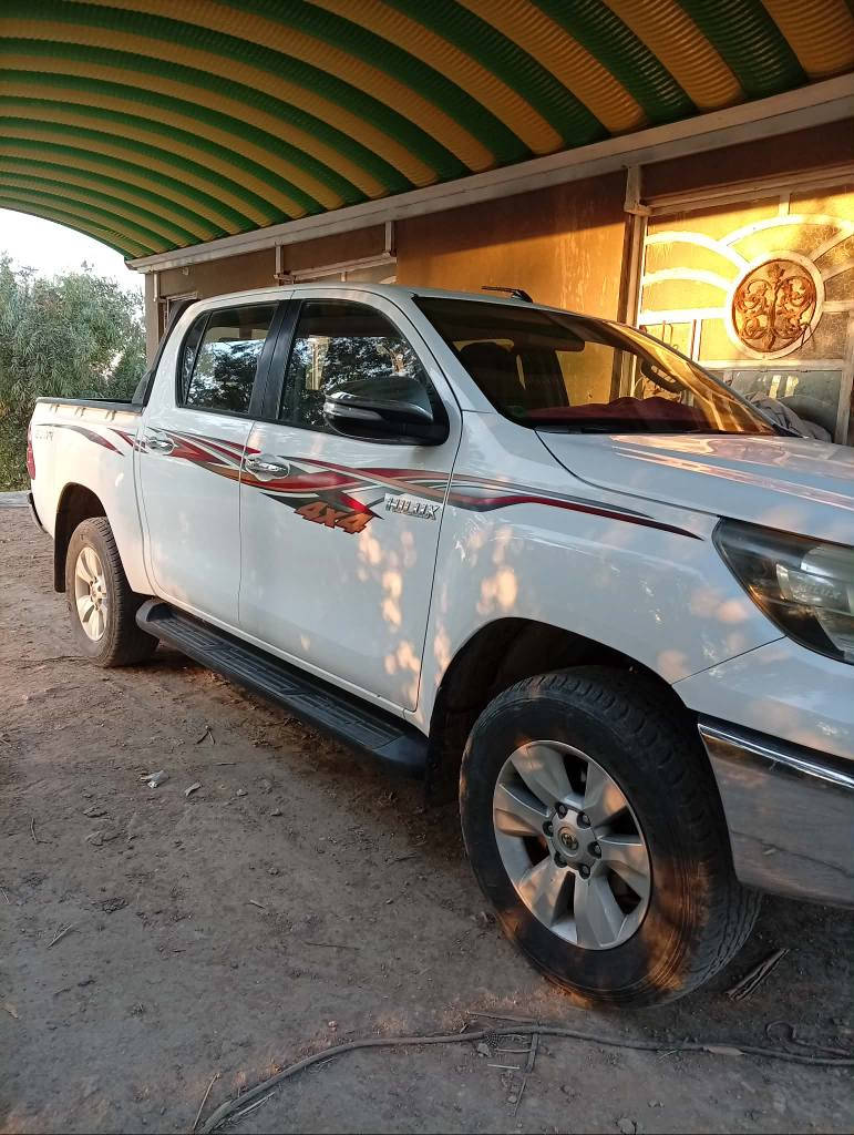 فور ويل كويتي موديل ٢٠١٦ اوتماتيك كفاله عامه ماشيه ١٨٠ رقم واسط العنوان الديوانيه  الشراي يتصل  *********** ديوانية, القادسية
