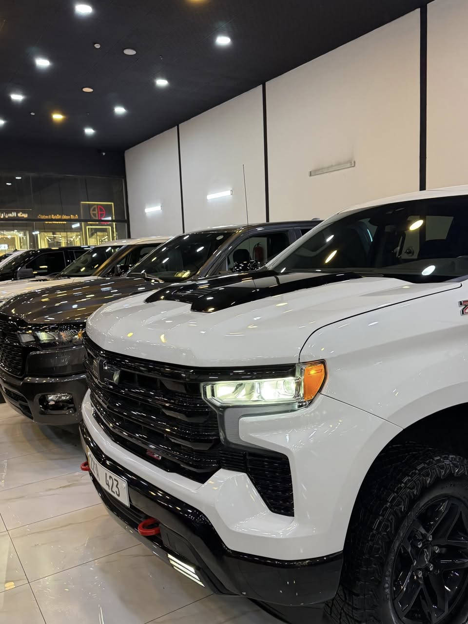 سلام عليكم

شوفرليت سلفرادو لون ابيض 

موديل 2024

سيارة 4×4 فورويل مرغوب 

باب طويل بدي قصير المرغوب 

موصفات LT 

تحديد مسار

رادار امامي 

مانع تصادم امامي

Apple carply wireless 

Android auto wireless 

تدفئة مقاعد 

تدفئة ستيرن 

كروز سرعه تفاعلي 

بيه نظام WIFI 

تشغيل عن بعد 

فتح قفل ذكي بدون مفتاح 

لايت auto beam ذكي

محرك -5.3  -8سلندر

و بعد بيه هواي موصفات خير و بركة 

السيارة مرقمة اربيل  

مكان السيارة اربيل شارح ١٠٠ محراز پاسنجر 

ماشية 32000 ميل 

الاضافات 

كفر حوض جلد اصلي 

عليه سوش بانل امريكي خارجي وايرلس 

0773 443 6969

0750 835 3939
