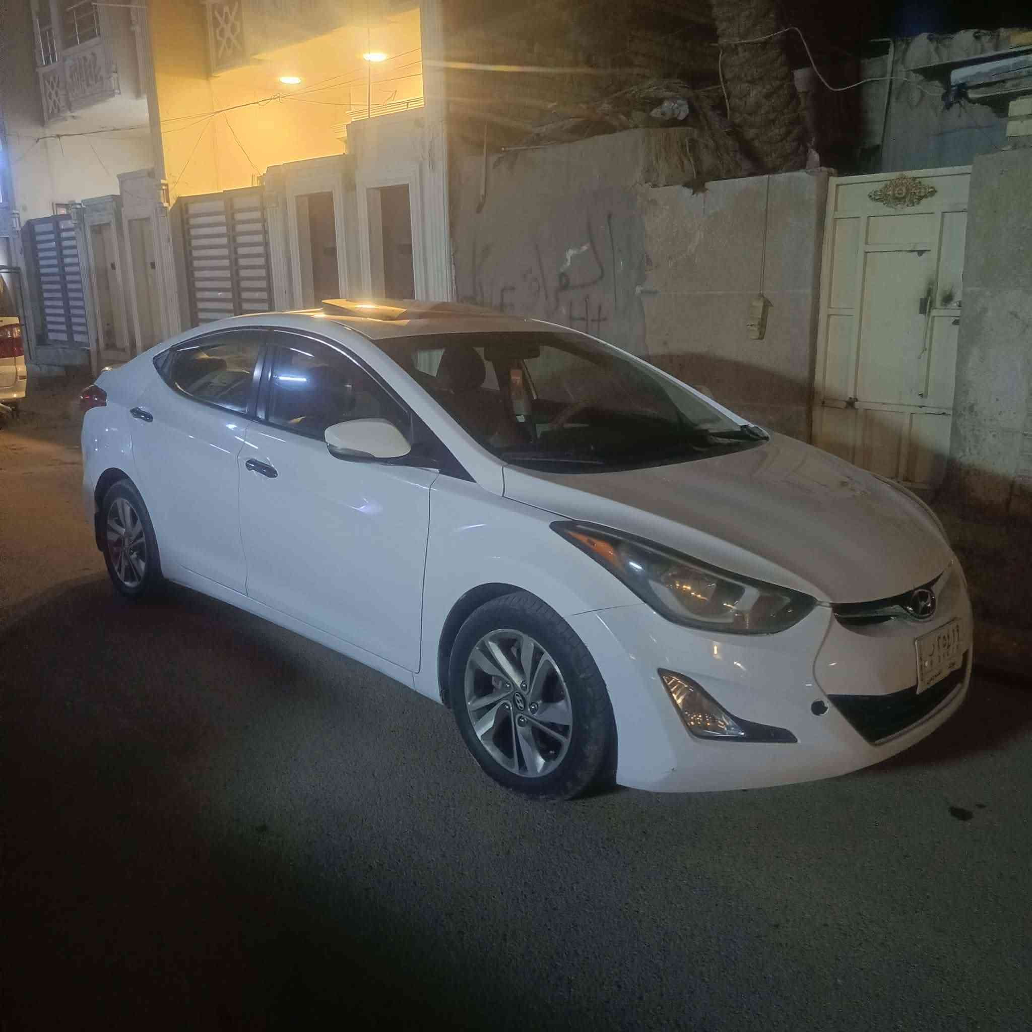 سلام عليكم لنتره للبيع موديل 15 خليجي بيه طخه بل جاملغ لمامي مكينه 1800 سياره مابيه نقص تبريد ثلج تخم تاير جديد صدر جديد بيه صبغ 5 قطع ابيع حزام  سياره جديده بعنه لكلمه كهربايا شغاله مكان السياره ابو غريب لشهداء لسعر 97 وبيه مجال لهاتف *********** ***********
